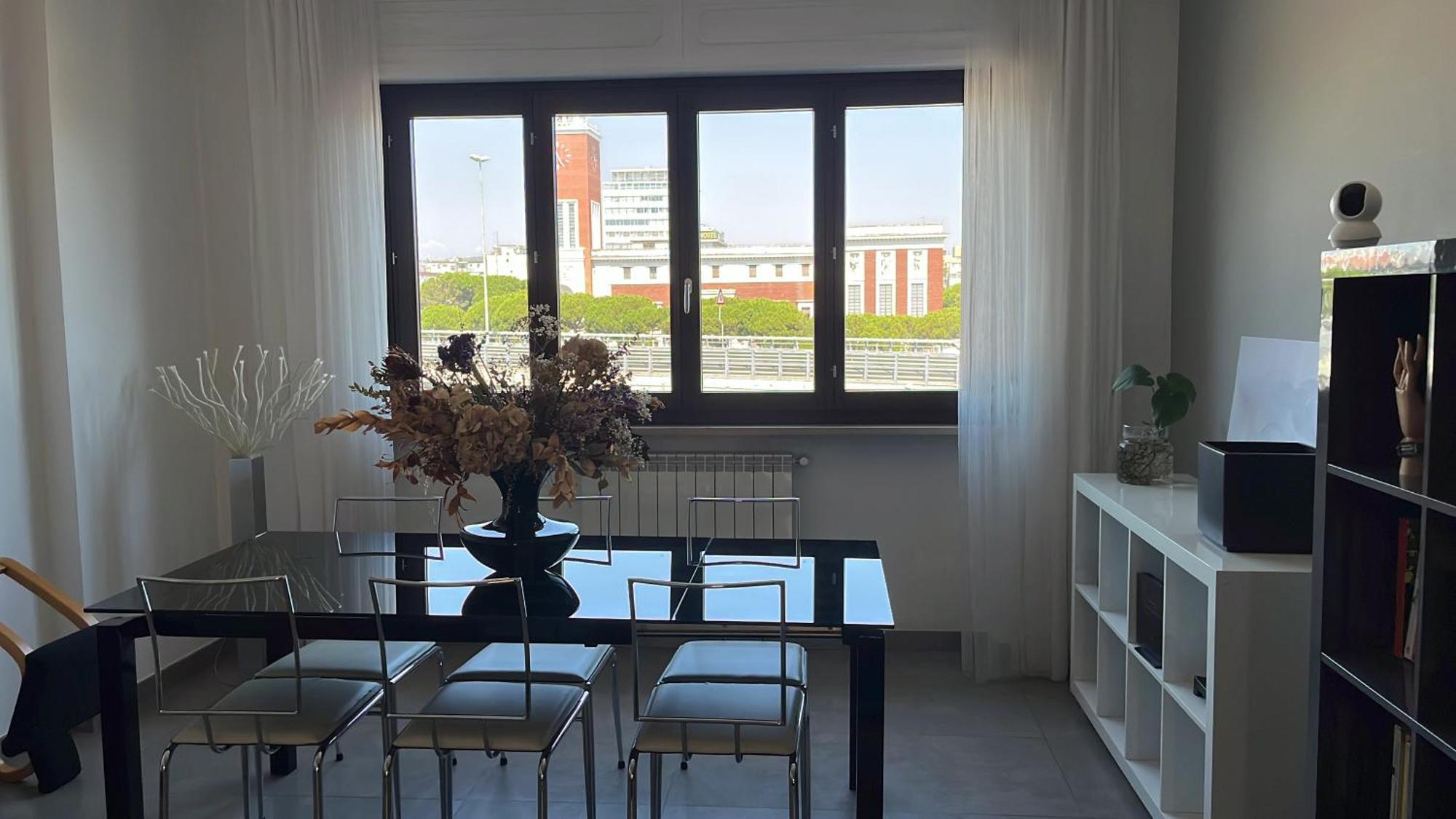 Sun-Kissed Seaside Retreat: Your Pescara Getaway Esterno foto